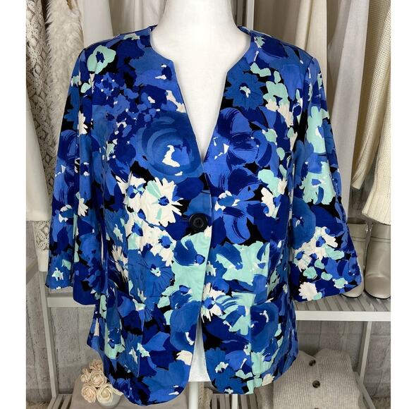 Briggs New York Jackets & Blazers - Briggs New York Women's Size 16W Blue Floral One Button Blazer #0463